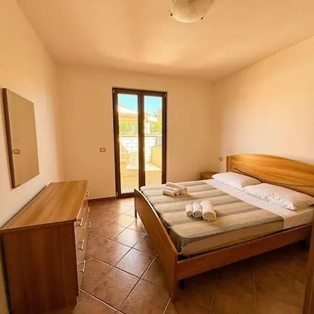 Casa Con Doppio Giardino A 10 Min Dal Mare, Tra Stintino E Alghero