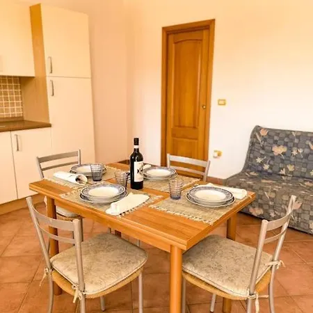 Casa Con Doppio Giardino A 10 Min Dal Mare, Tra Stintino E Alghero